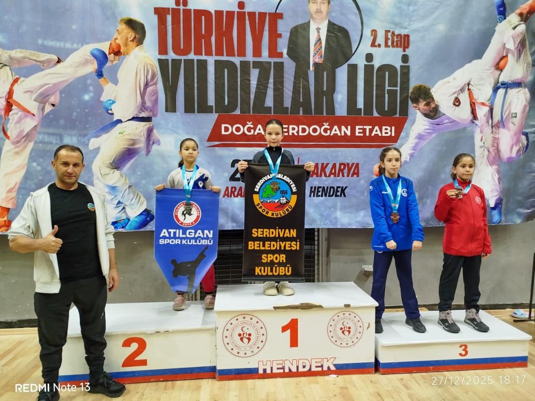 Serdivanlı Karatecilerden Türkiye Premier Ligi’nde Madalya Yağmuru