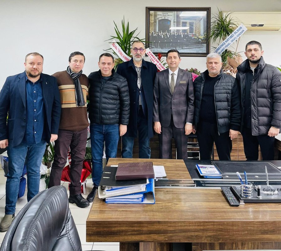 SATSO 19. Meslek Komitesi, Sakarya Otobüscüler ve Servis Araçları Esnaf Odası Başkanı Güray Er’i ziyaret etti.