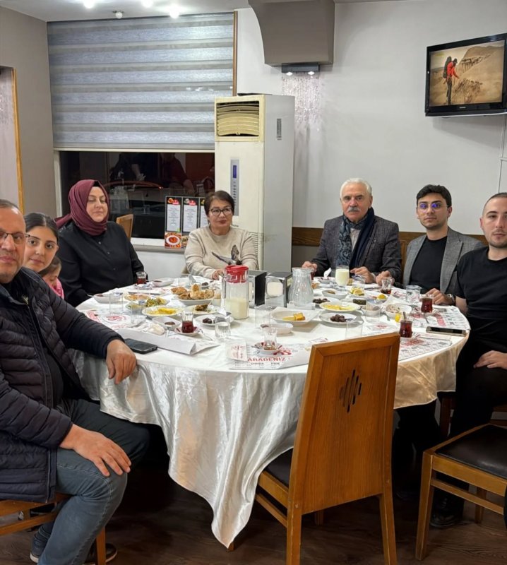 Sakarya Trabzonlular Derneği Geleneksel İftar Programında Buluştu