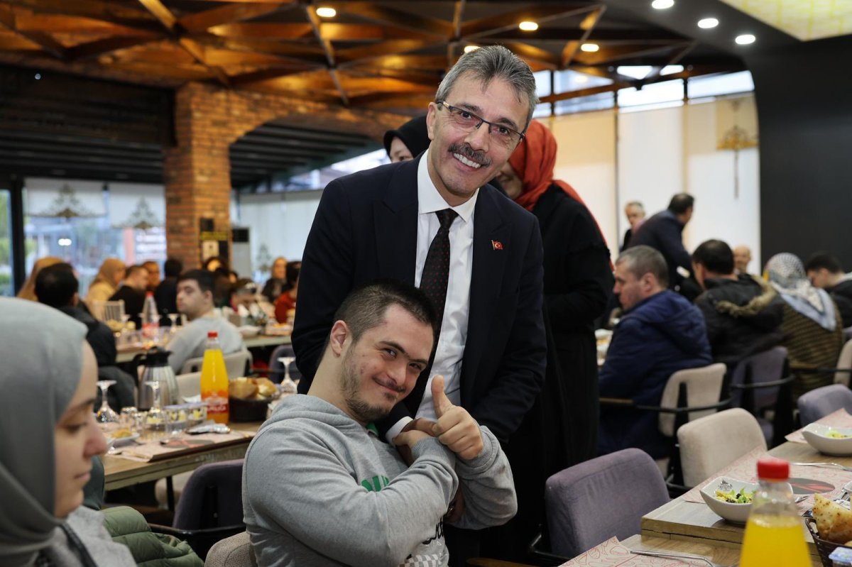 Erenler Belediyesi’nden Özel Bireylere İftar Programı