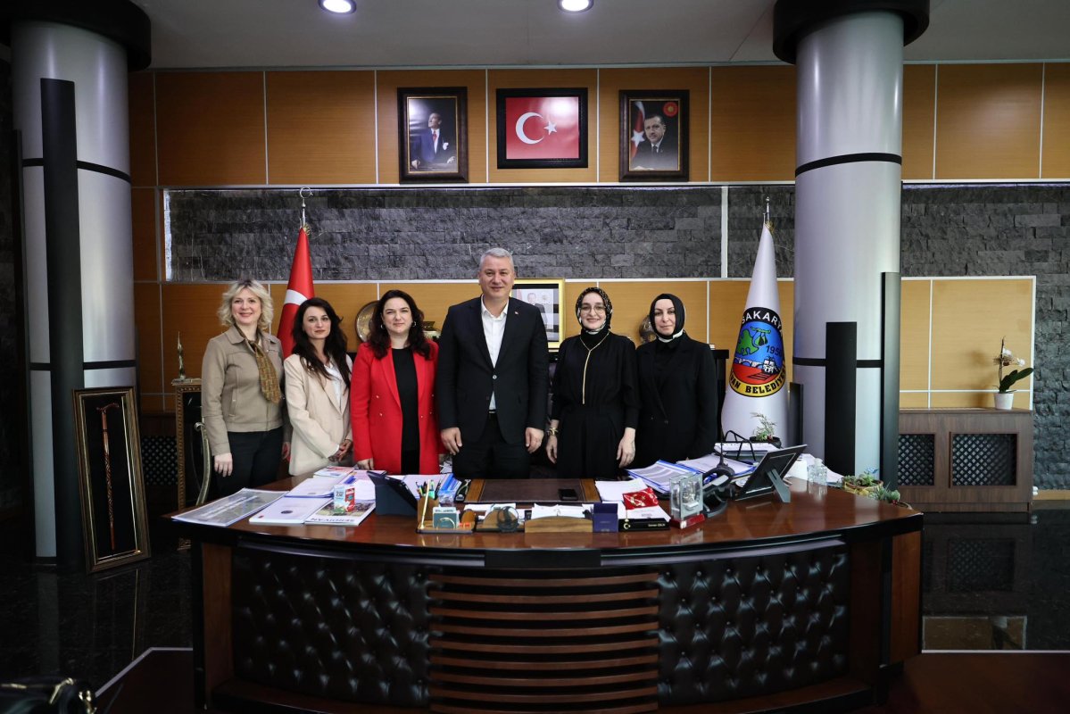 Kadının Toplumsal Rolü Serdivan’da Masaya Yatırıldı