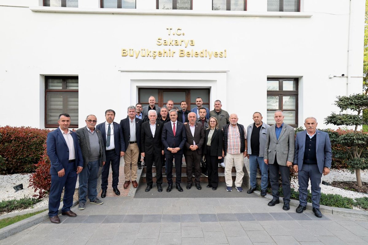 Alemdar, Muhtarla bir araya geldi